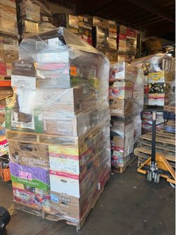 Costco pallets 9ft tall untouched  returns pallets