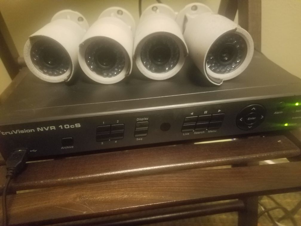 Truvision 10cs NVR With 4 IP Cameras For Sale In Tacoma WA OfferUp