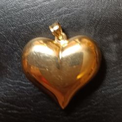 14K GOLD HEART PENDANT 3.7 G
