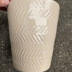 Ceramic Vase 5.3”