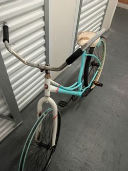 Schwinn legacy beach cruiser bike