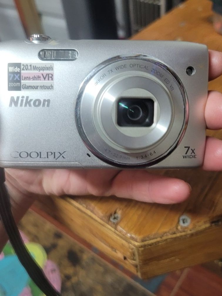 Nikon Coolpix S3500 