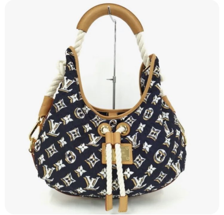 Louis Vuitton Limited Edition Bulles Mm bag