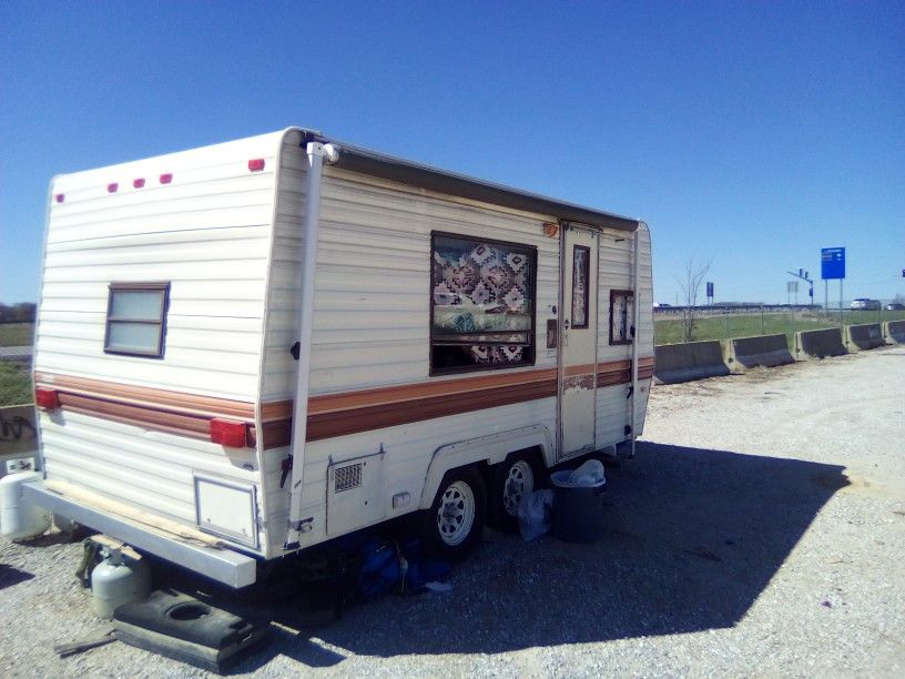 Travel Trailer 1987 Fleetwood Yukon Wilderness 15 Ft