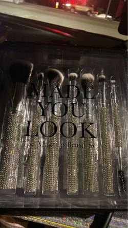 Bling makeup brushes