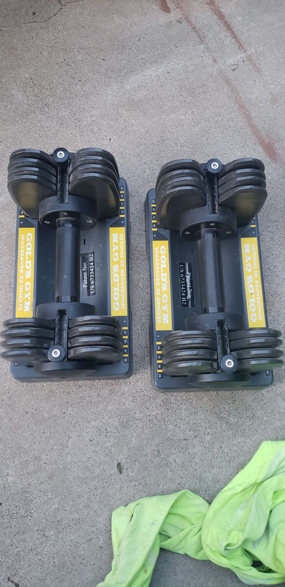 Dumbbells weights adjustable to 25lbs