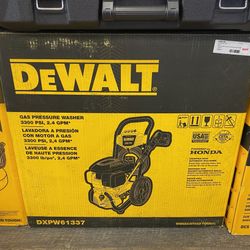 DEWALT DXPW61(contact info removed) PSI 2.4 GPM Cold Water Gas Pressure Washer with HONDA GCV200 Engine. NEW