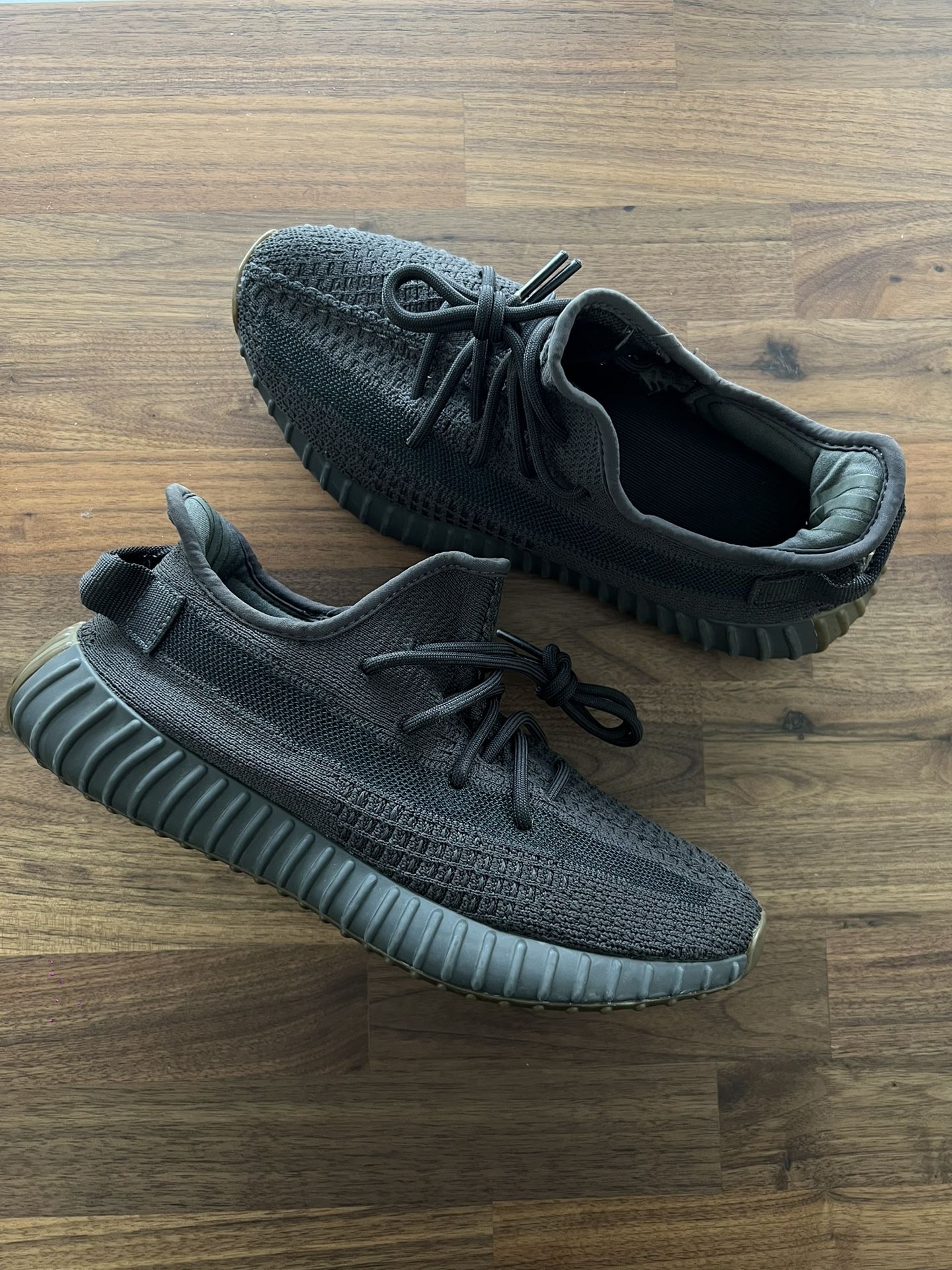 Size 8.5 Men’s/ 10 Women’s - adidas Yeezy Boost 350 V2 Cinder Reflective