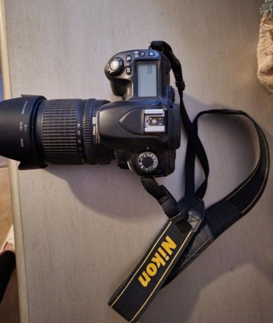 Nikon D80 With Extras 