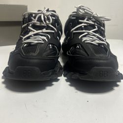 Balenciaga Tracks Size 45