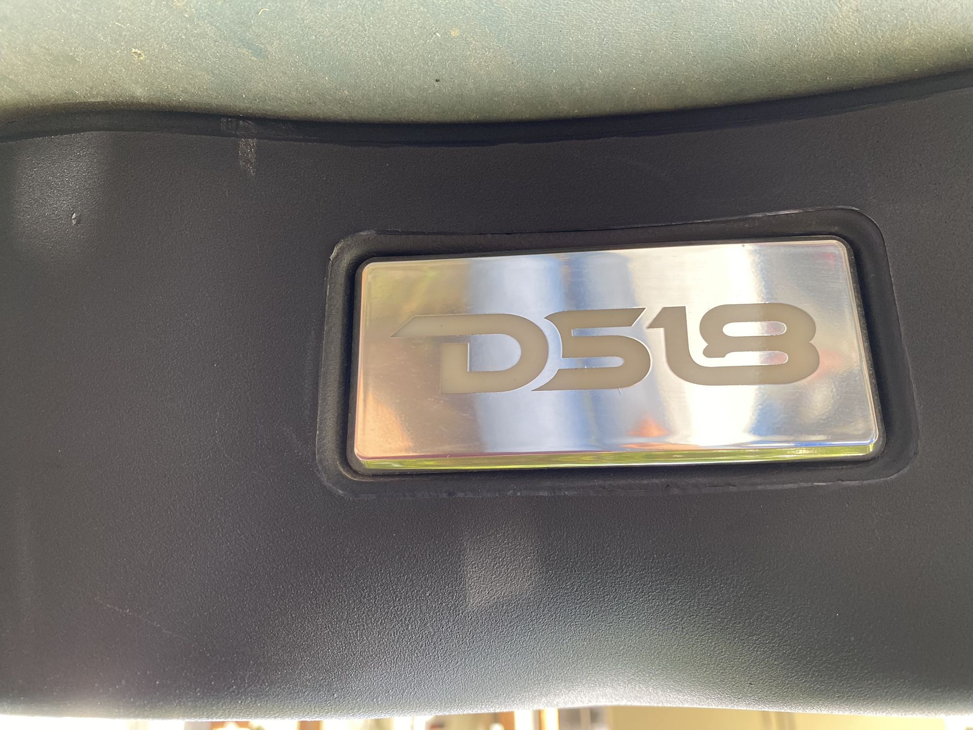 overhead soundbar