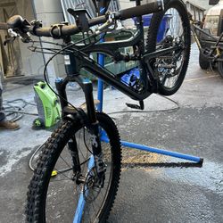 Santa Cruz Mountain Bike 