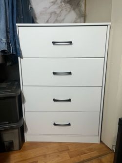 Dresser 40” X 28 X 161/2