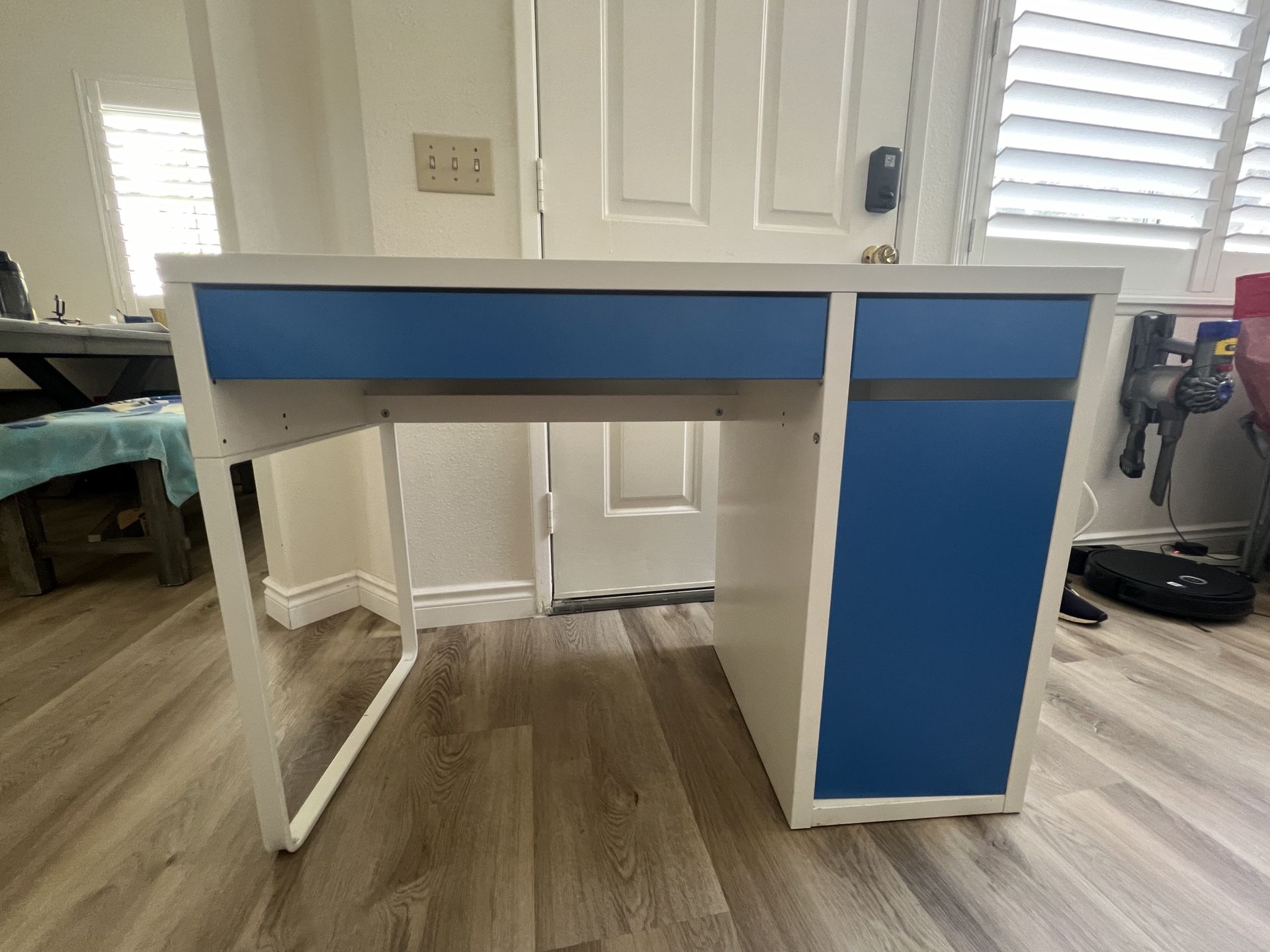 IKEA MICK  Blue/white Desk 