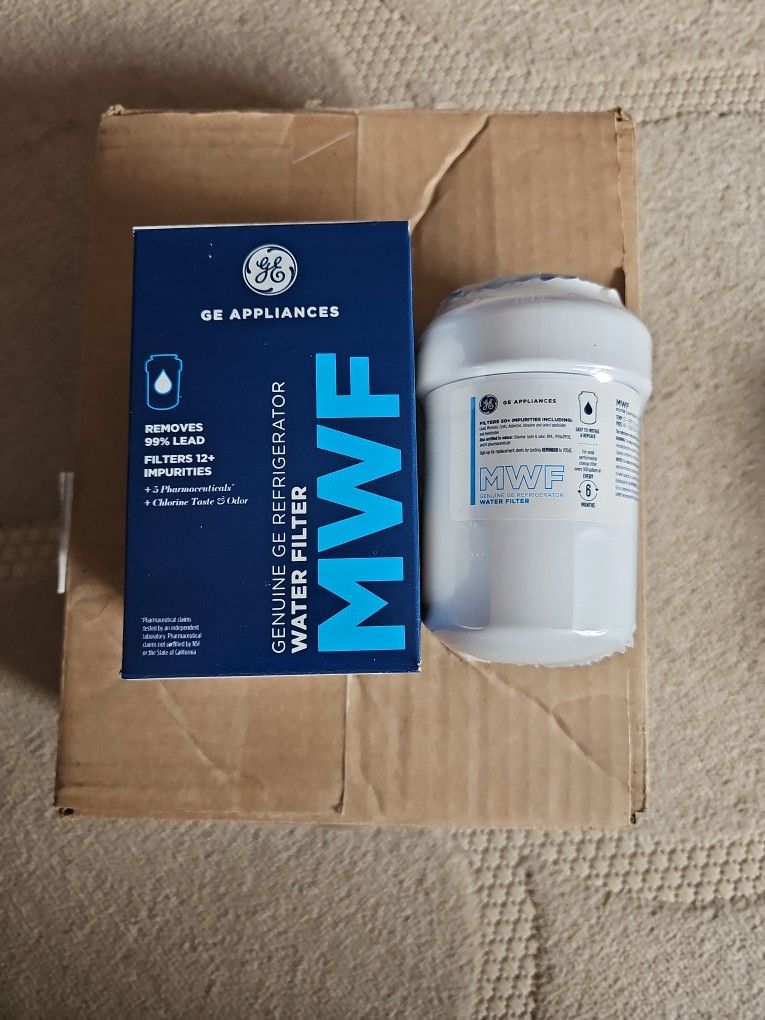 4 Replacement Water Filter for Select GE Side-by-Side and Bottom-Freezer Refrigerators - Multi