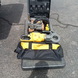 Dewalt Dce700 60v Max Pipe Threader Kit 