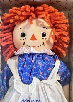 Raggedy Ann & Andy National Hall Of Fame 2002 Ann Doll