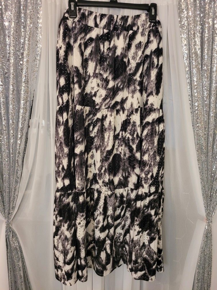 NWT Lularoe Poppy Skirt