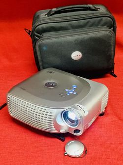 Dell 1201MP DLP Projector Portable HD w/ Case 