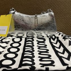 The Charm Leather Shoulder Bag Marc Jacobs New with tags