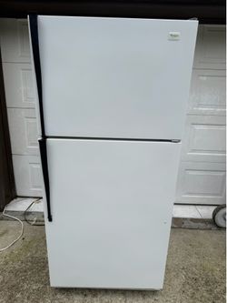 Whirlpool Refrigerator works well $249
