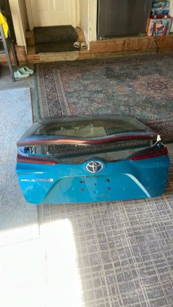 Toyota Prius prime back 2017