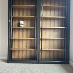Toulouse Bookcases With Ladder