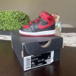 4c Jordan 1 Mid