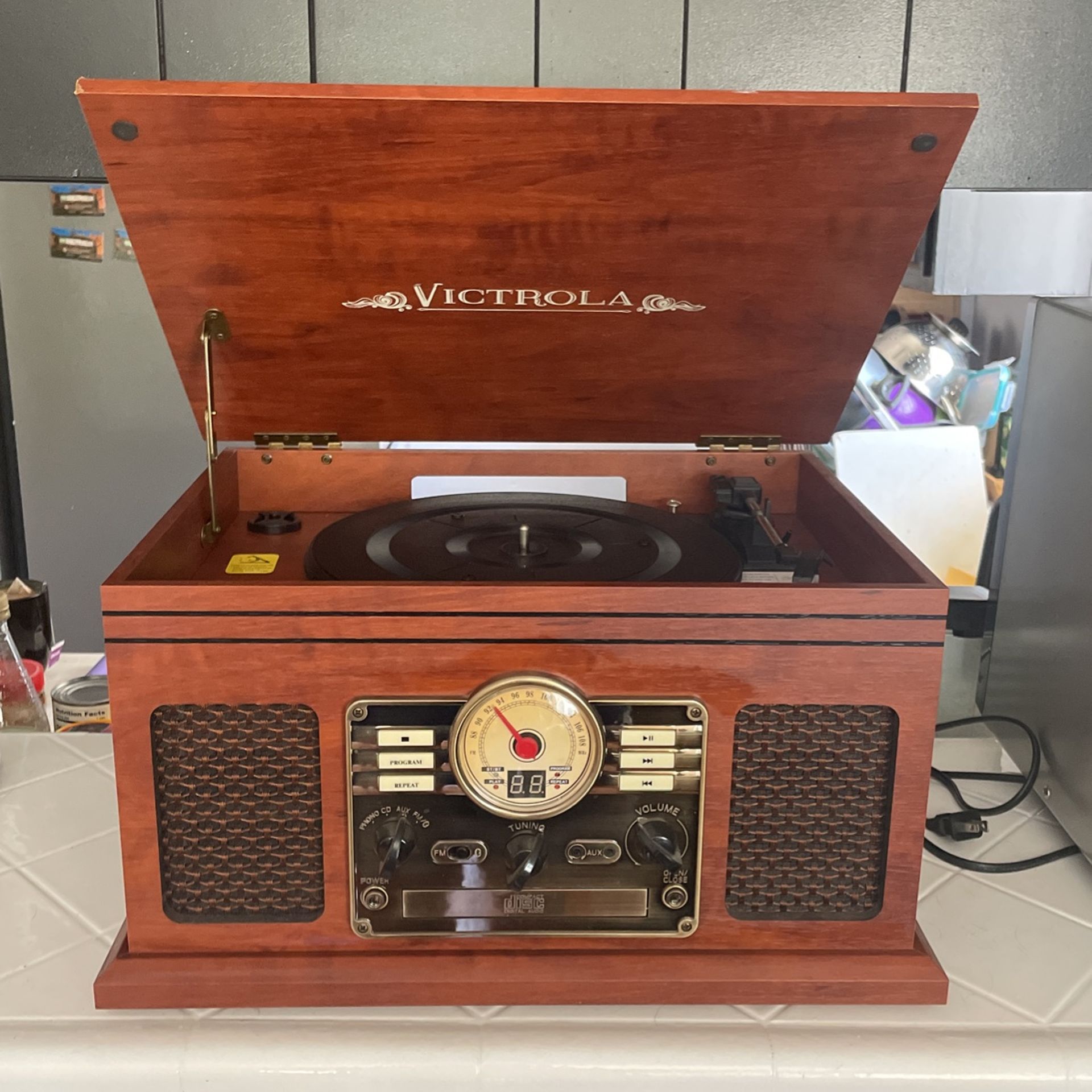 Victorola 6 In 1 Entertainment Center