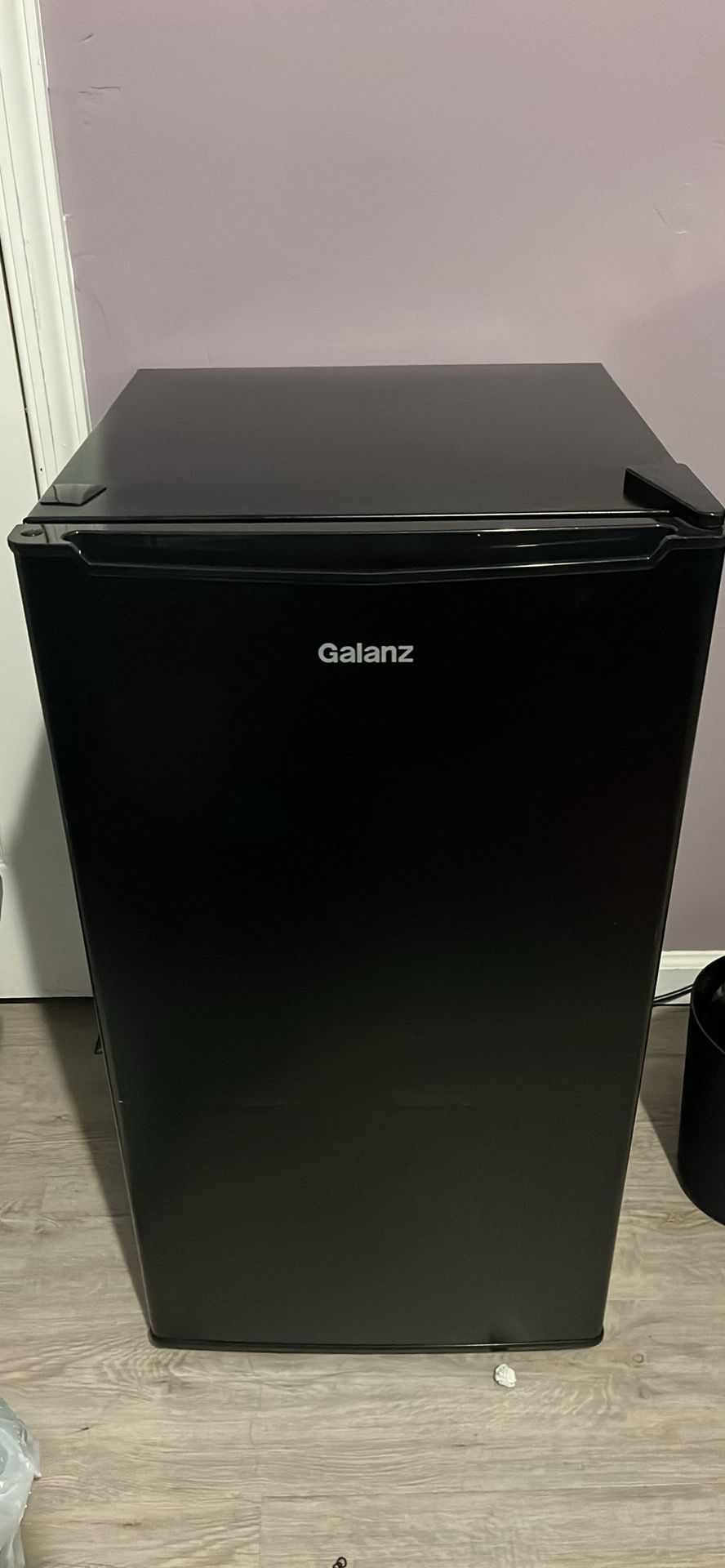 Mini fridge/freezer