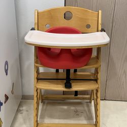 Keekaroo Wooden High Chair w/cushion