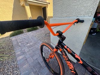 Se flyer orange camouflage
