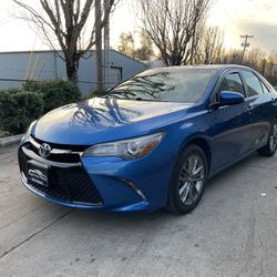 2017 Toyota Camry SE