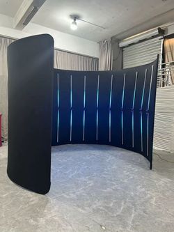 Sound activated 360 led wall enclosure for photobooth
