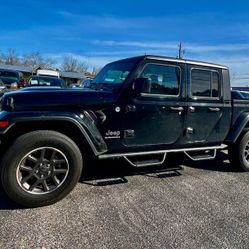 2023 Jeep Gladiator 🖤
