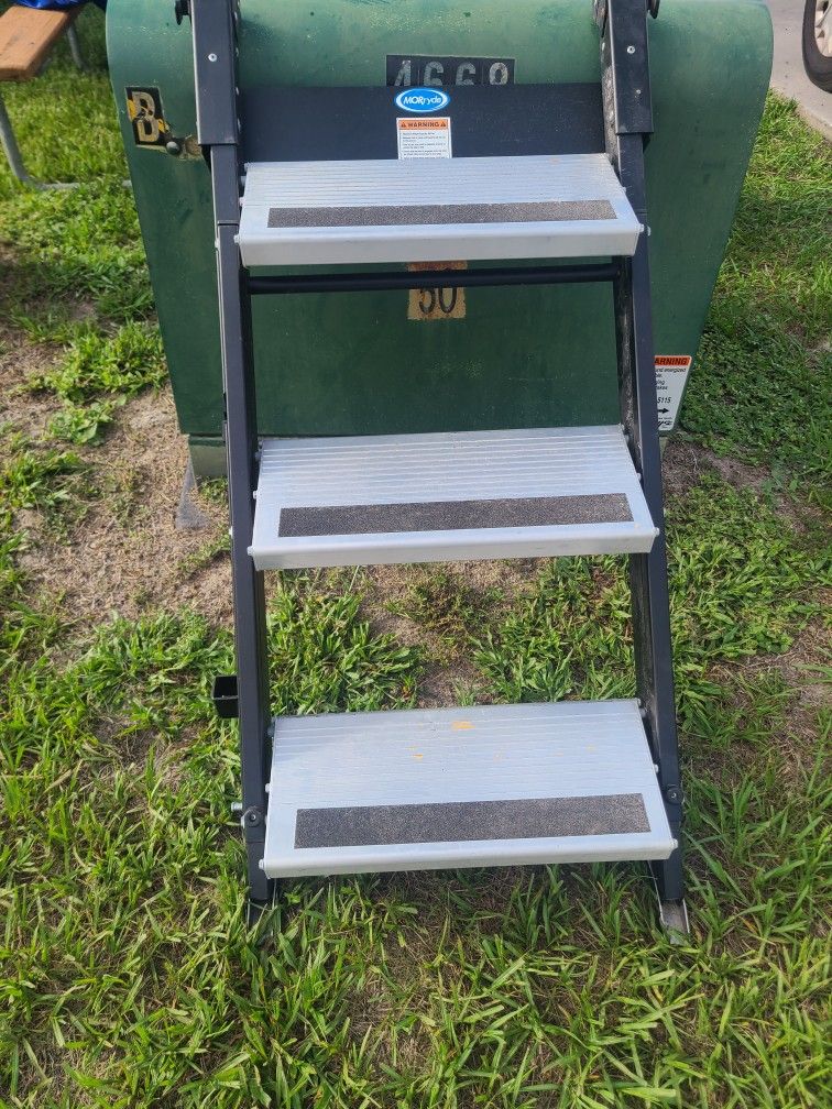 MORryde Quick Connect RV Patio Steps