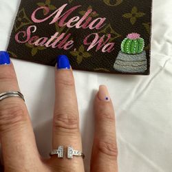 Tiffany White Gold Diamond T Ring 