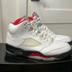Air Jordan 5 Fire Red size 9.5