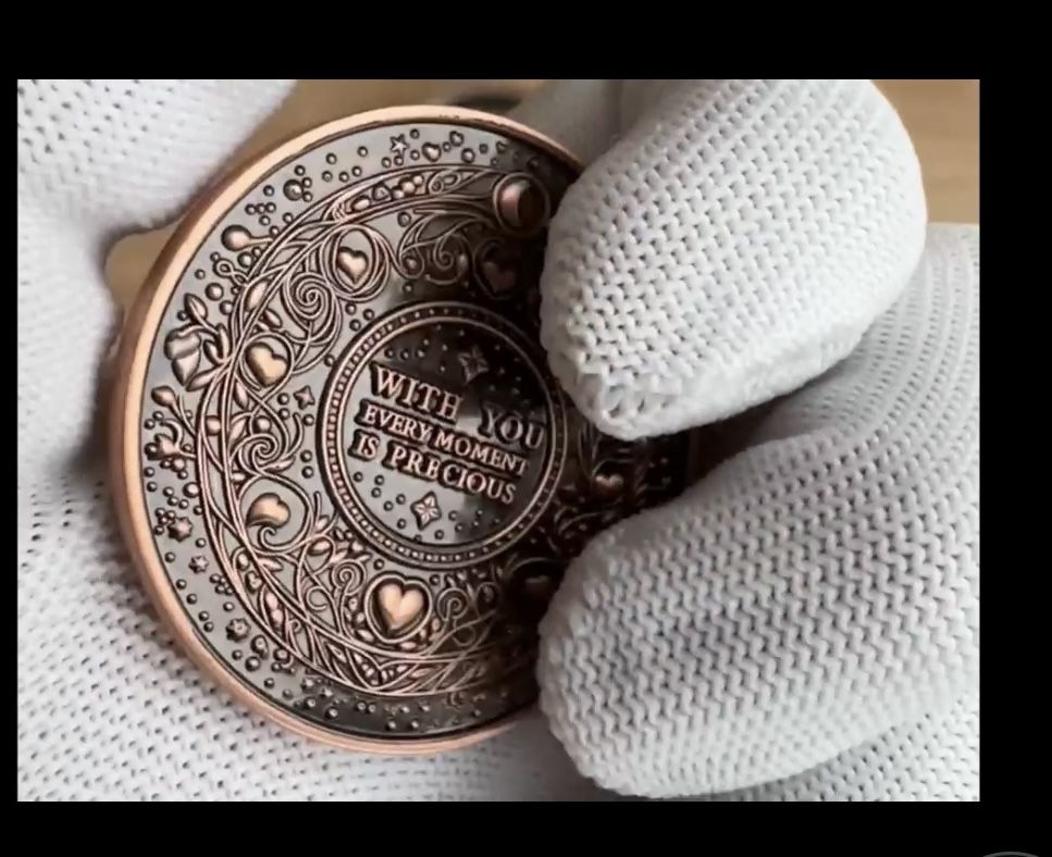 Love Coin Collection Challenge Coin: Unique Memento and Pocket Token Gift to Inspire and Make Him/Her Lucky - Perfect Commemorative Gift to Show Your