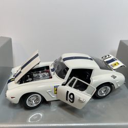Ferrari 250 GT SWB #19. 24Hr LeMans 1961 Eagles Race UH 1/18 scale Boxed