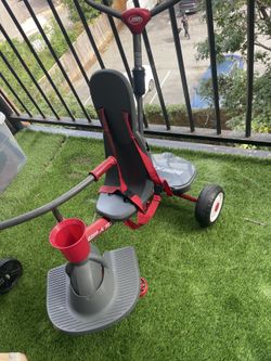 Radio Flyer 4-in-1 Stroll 'N Trike