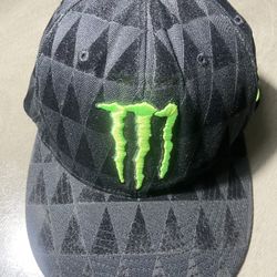 Monster Energy  One Industries Exclusive Promo Flexfit Hat Velvet Size S/M 