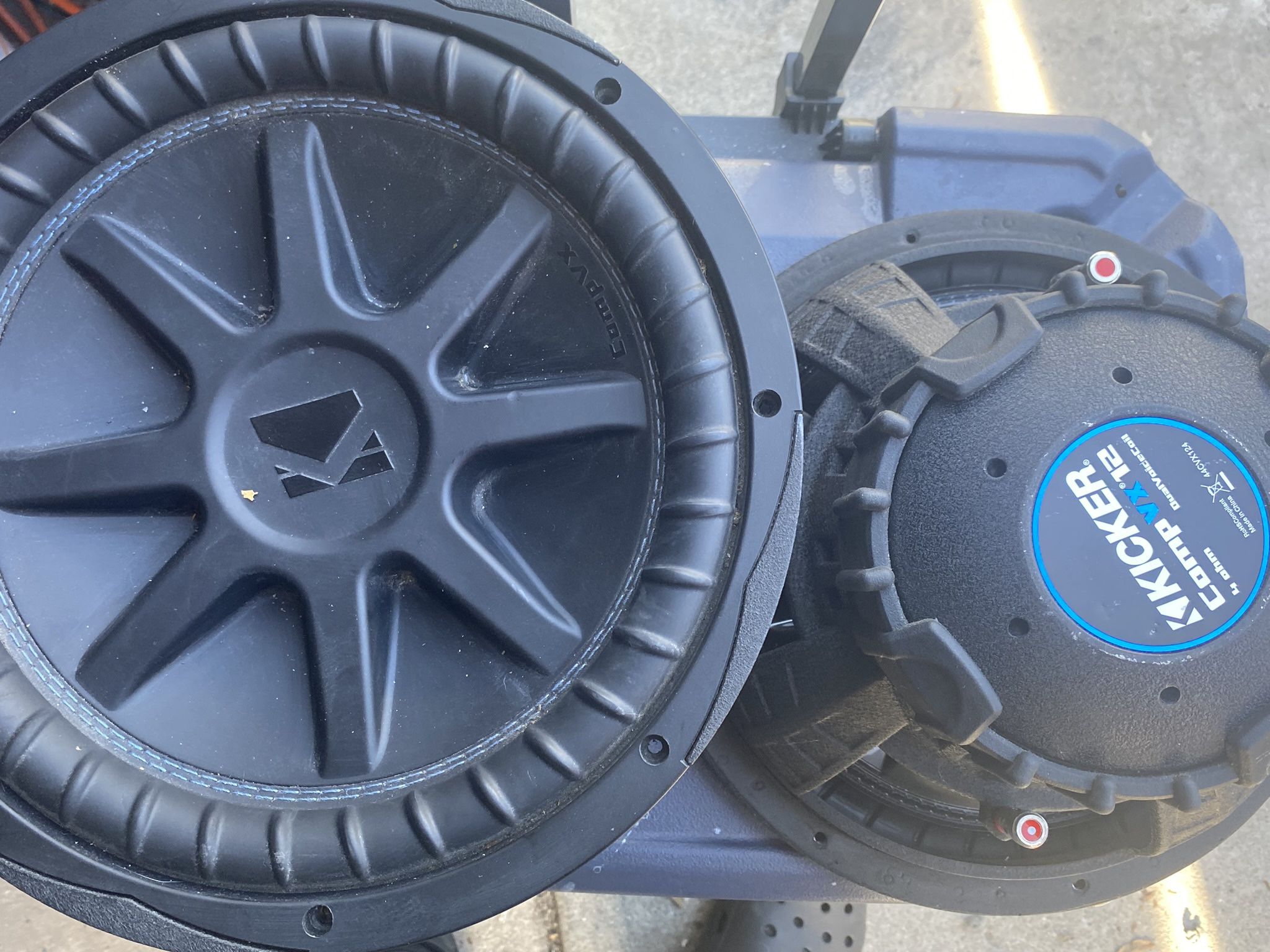 Kicker 12” Cvx 1500 watts 750 Rms Dual Voice Coil $400 Don't