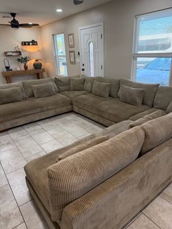 Sectional couch