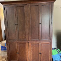 Desk Armoire (Basset)