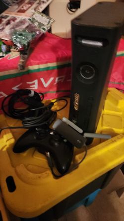 Black Xbox360 With Accessories Complet  Testwd