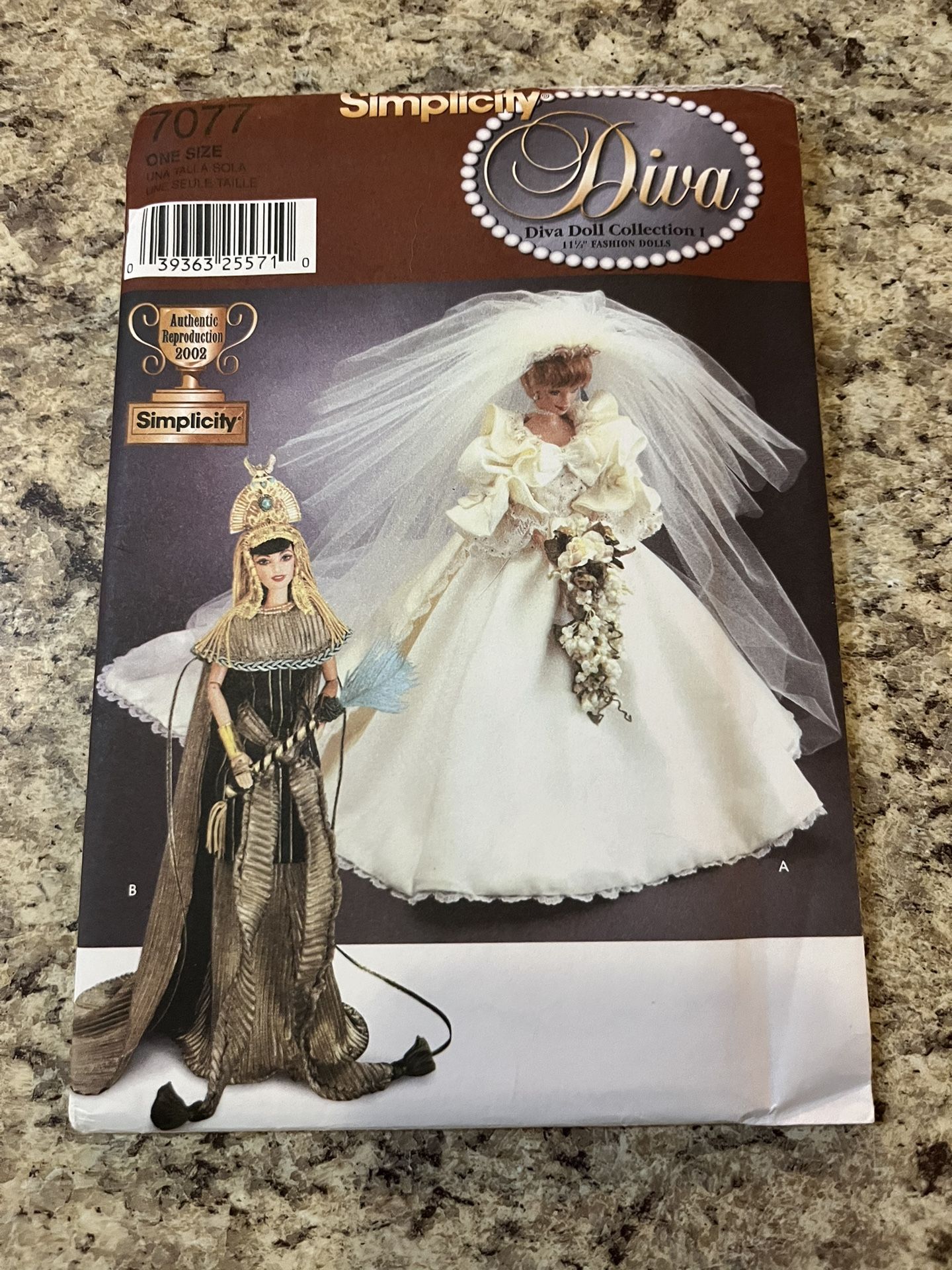 Vintage Barbie Sewing Pattern Princess Diana Cleopatra Uncut Simplicity 7077