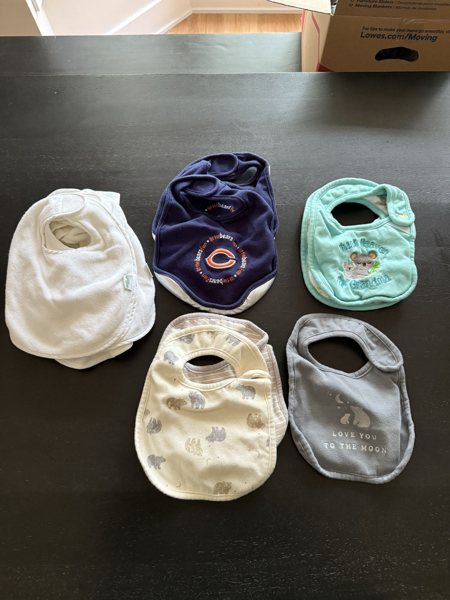 Lot of 16 Baby Bibs – Brand New! (Smoke & Pet Free Home)