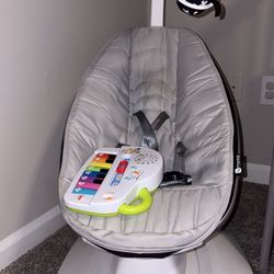 4 Moms MamaRoo 