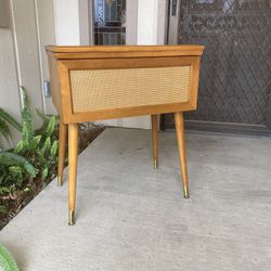 Sewing Machine Vintage 